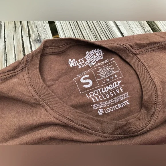 LOOTCRATE Brown WILLY WONKA Graphic Candy Bar Front Logo S Chocolate Factory - Picture 4 of 6